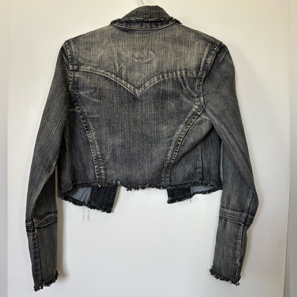 ✨Oxygen Cropped Distressed Denim Jacket Small - Picture 6 of 6